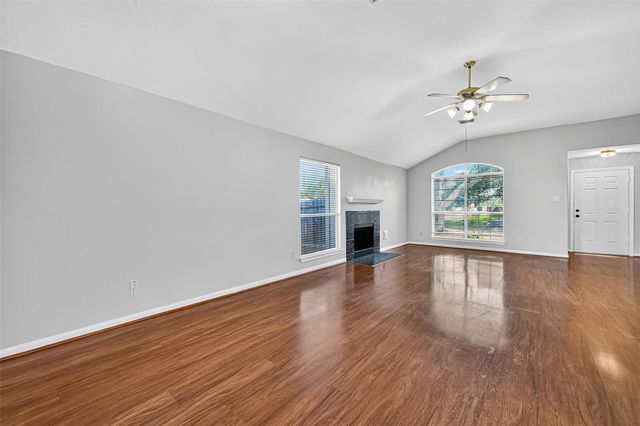 4002 Teal Run Place Court, Fresno, TX 77545