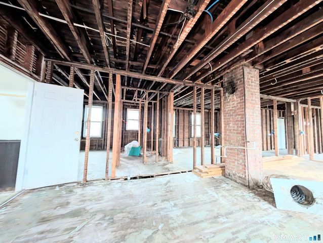 1757 East Main Street, Bridgeport, CT 06610