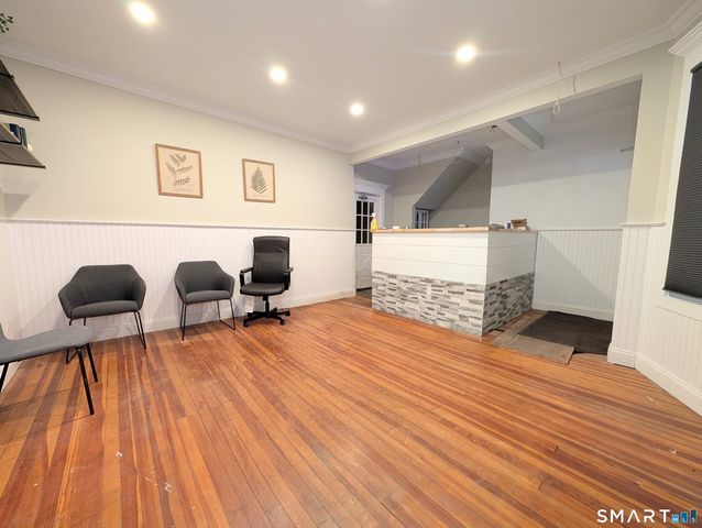 1757 East Main Street, Bridgeport, CT 06610