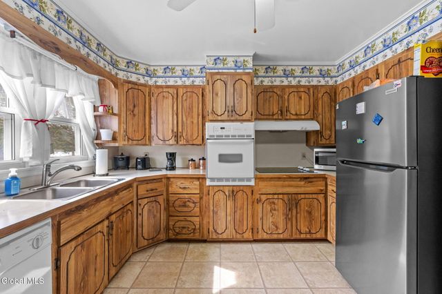 34 Woodlawn Avenue, South Glens Falls, NY 12803