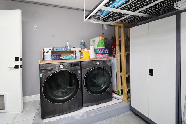 11303 Lakeview Drive 8-m, Coral Springs, FL 33071