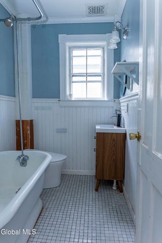 11 River Street, Schenectady, NY 12305