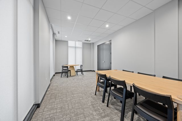 305 S Racine Avenue PH-D, Chicago, IL 60607