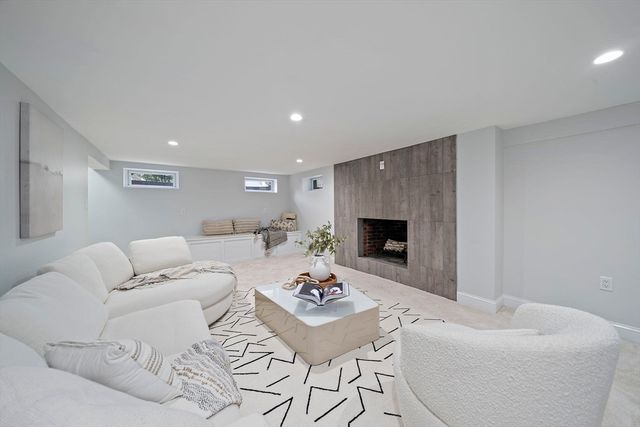 14 Milk St, Lexington, MA 02421
