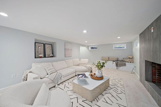 14 Milk St, Lexington, MA 02421