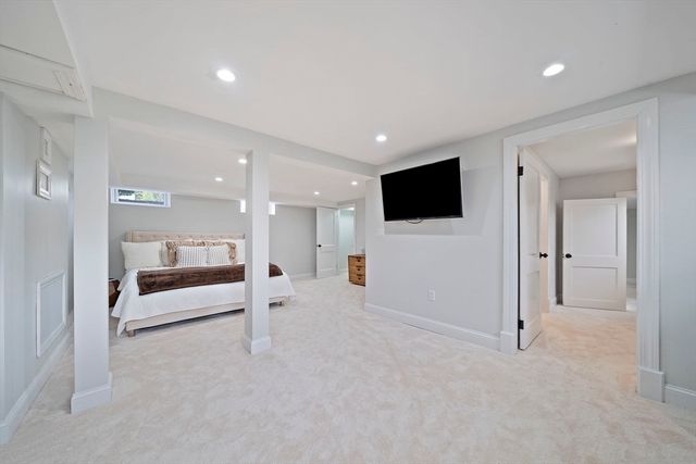 14 Milk St, Lexington, MA 02421