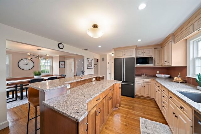 14 Milk St, Lexington, MA 02421