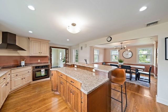 14 Milk St, Lexington, MA 02421