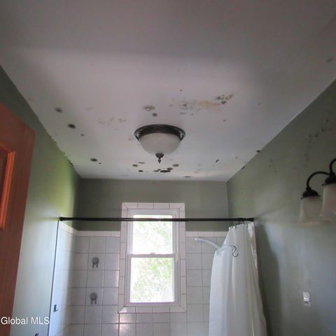 7 Main Street, Hagaman, NY 12086