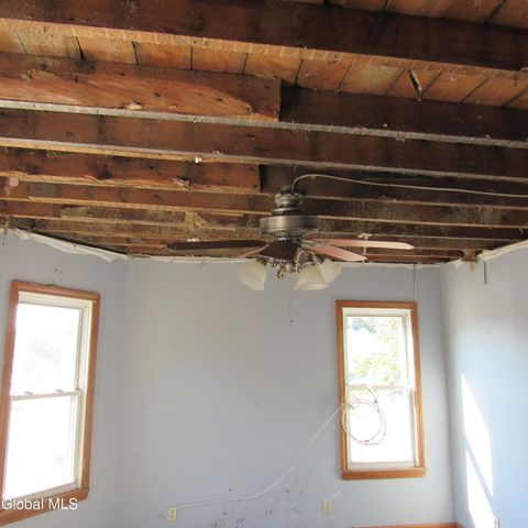 7 Main Street, Hagaman, NY 12086