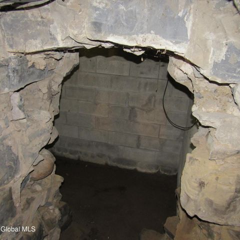 7 Main Street, Hagaman, NY 12086