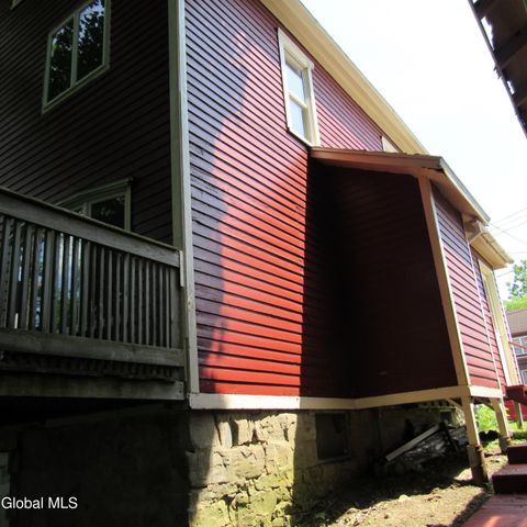 7 Main Street, Hagaman, NY 12086