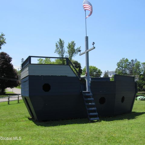 7 Main Street, Hagaman, NY 12086