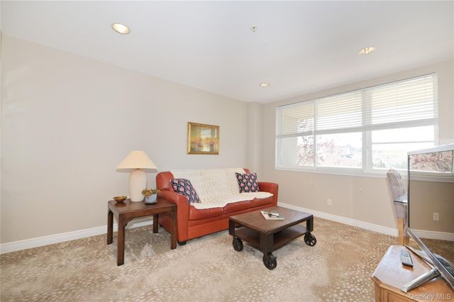 100 Harbor View Drive 241, Port Washington, NY 11050
