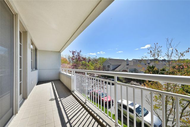 100 Harbor View Drive 241, Port Washington, NY 11050