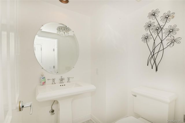 100 Harbor View Drive 241, Port Washington, NY 11050