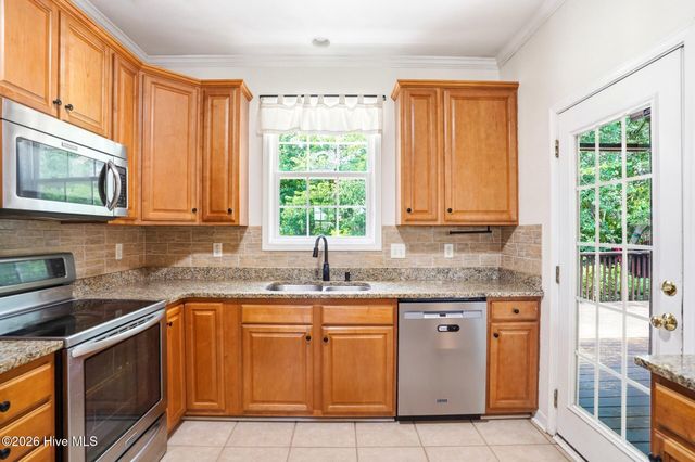 103 Southern Magnolia Court, Hampstead, NC 28443