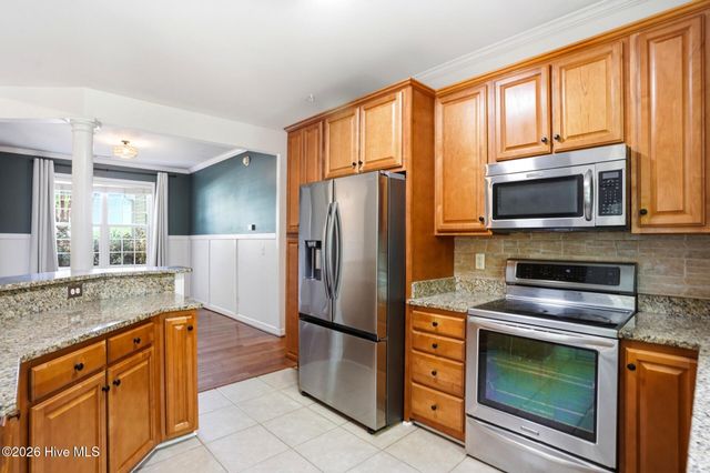 103 Southern Magnolia Court, Hampstead, NC 28443