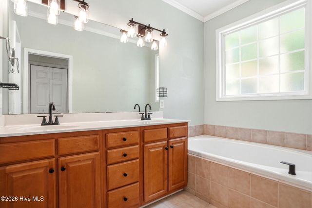 103 Southern Magnolia Court, Hampstead, NC 28443