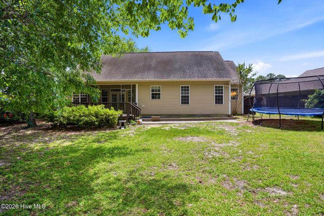103 Southern Magnolia Court, Hampstead, NC 28443