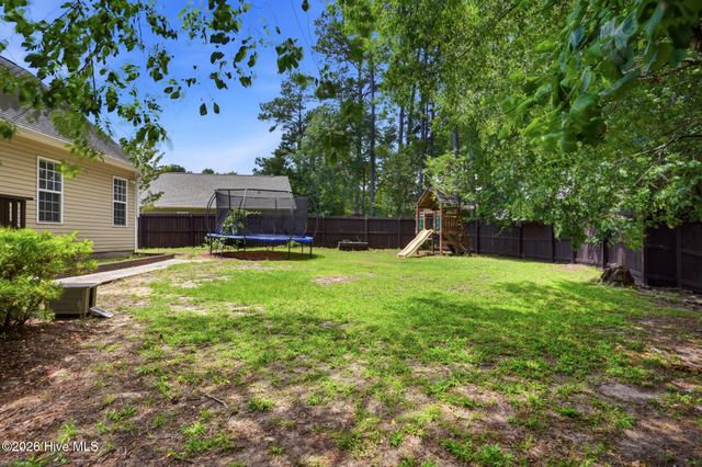 103 Southern Magnolia Court, Hampstead, NC 28443