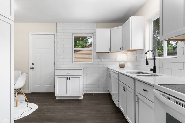 4761 Wellington Avenue, Lawrence, IN 46226