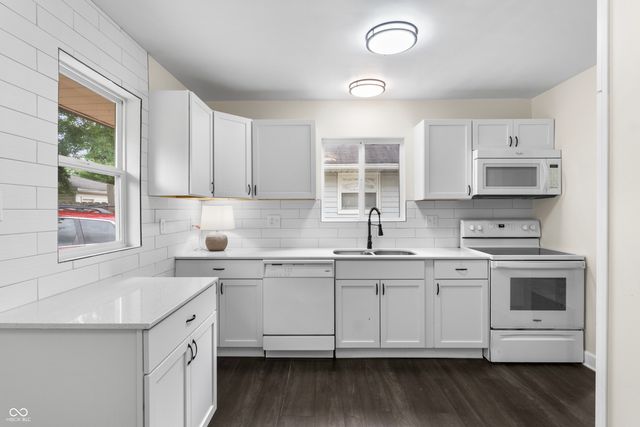 4761 Wellington Avenue, Lawrence, IN 46226