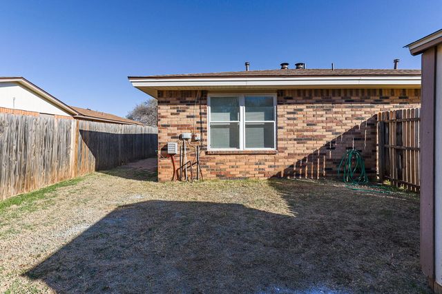 8214 Vernon Avenue, Lubbock, TX 79423