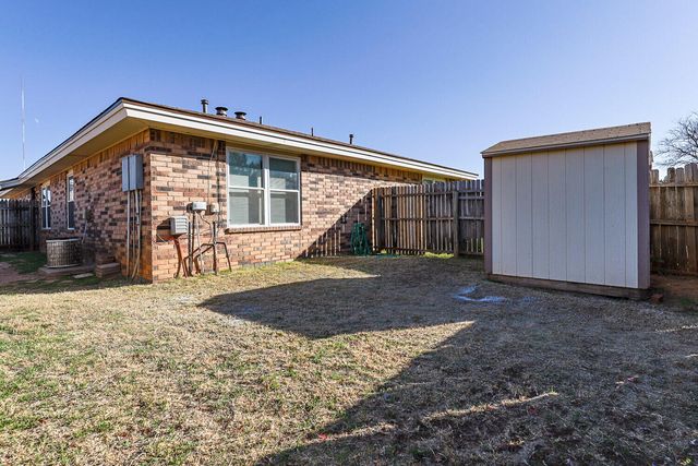 8214 Vernon Avenue, Lubbock, TX 79423