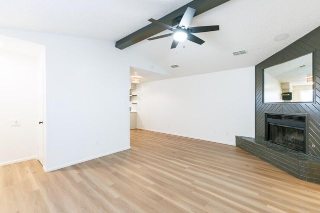 8214 Vernon Avenue, Lubbock, TX 79423