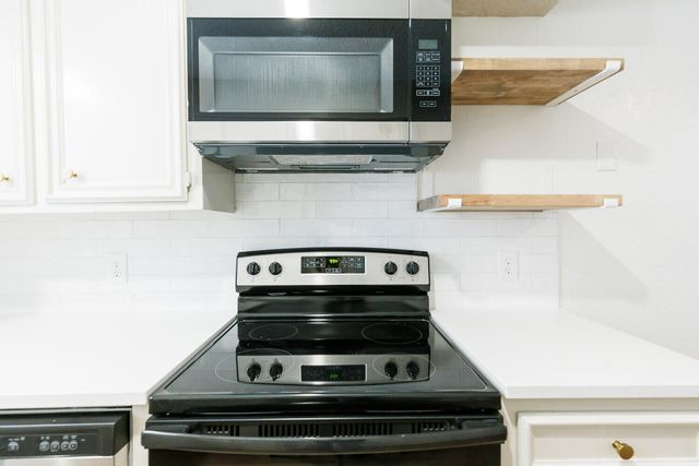 8214 Vernon Avenue, Lubbock, TX 79423