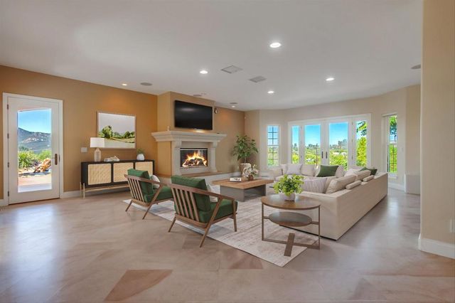 13852 Northcrest Ln, Poway, CA 92064