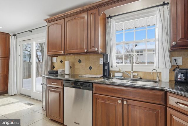 2730 PINEWOOD DR, Waldorf, MD 20601