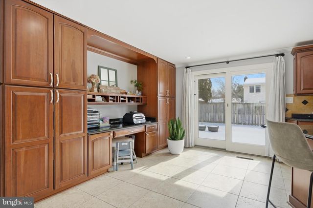 2730 PINEWOOD DR, Waldorf, MD 20601