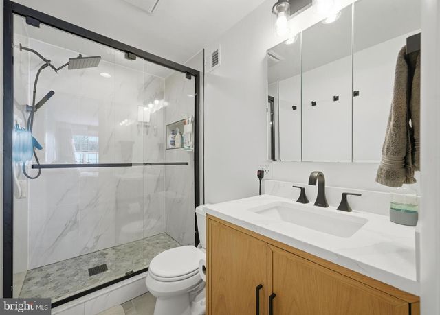 2730 PINEWOOD DR, Waldorf, MD 20601