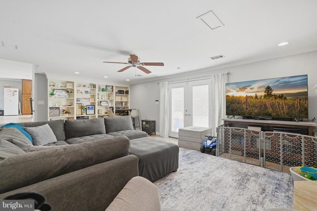 2730 PINEWOOD DR, Waldorf, MD 20601