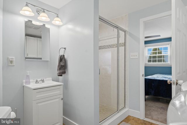 2730 PINEWOOD DR, Waldorf, MD 20601