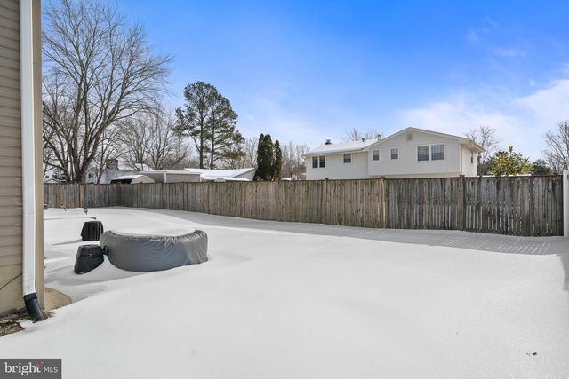 2730 PINEWOOD DR, Waldorf, MD 20601