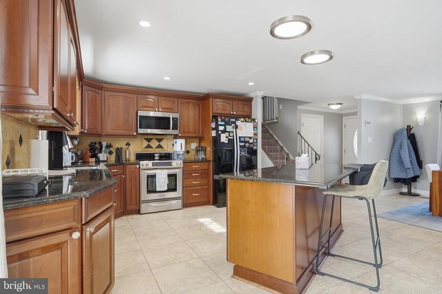 2730 PINEWOOD DR, Waldorf, MD 20601