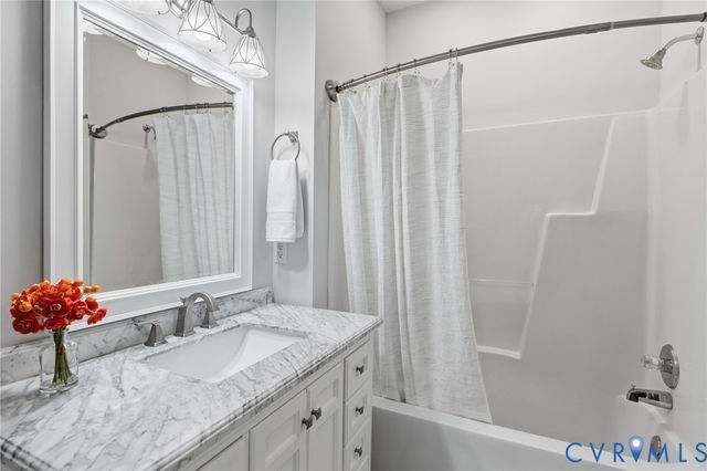 4674 Twin Hickory Lake Dr, Henrico, VA 23059