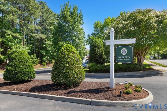 4674 Twin Hickory Lake Dr, Henrico, VA 23059