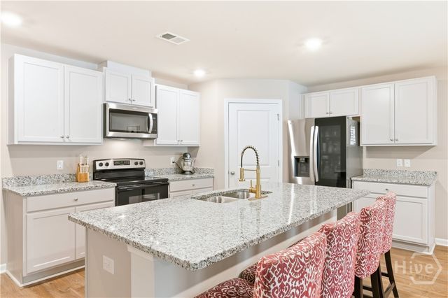 532 Turpentine Trail, Bloomingdale, GA 31302
