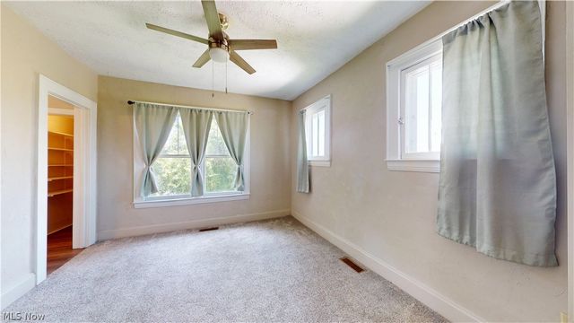 1917 Market Street, Parkersburg, WV 26101