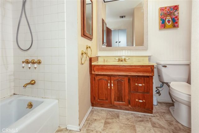 21723 Napa Street, Canoga Park, CA 91304