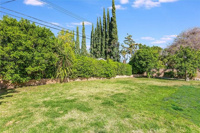 21723 Napa Street, Canoga Park, CA 91304