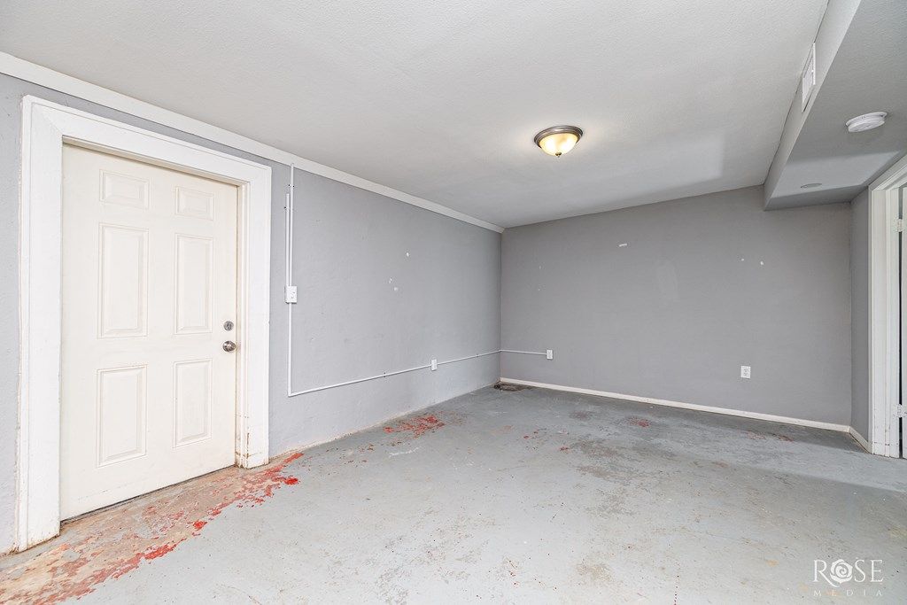 Image 17 of property listing at 1201 Koberlin St, San Angelo, TX 76903