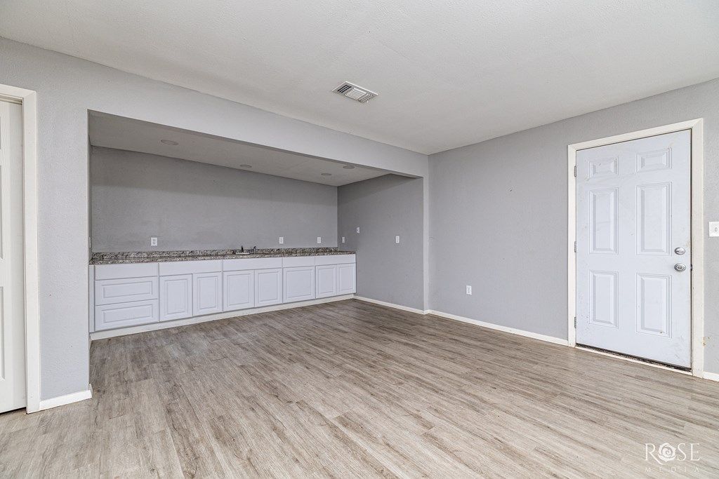 Image 24 of property listing at 1201 Koberlin St, San Angelo, TX 76903