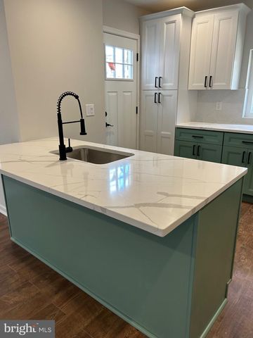 6908 GARMAN ST, Philadelphia, PA 19142