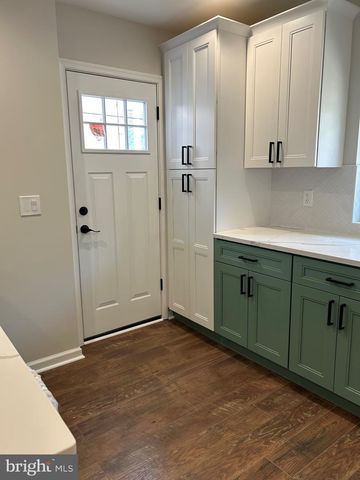 6908 GARMAN ST, Philadelphia, PA 19142