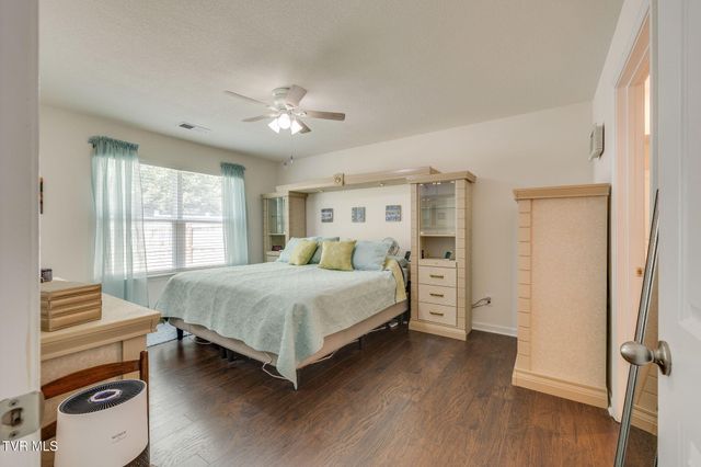 1421 Gress Mag Mountain, Kingsport, TN 37660
